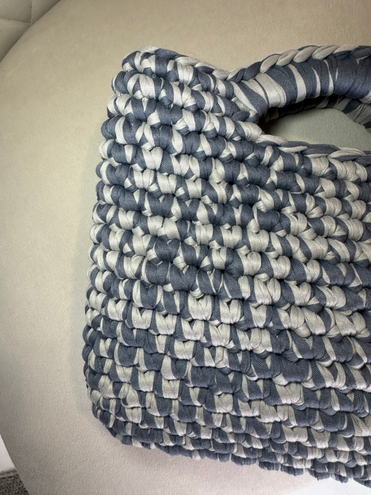 Rumi Midi - Charcoal
